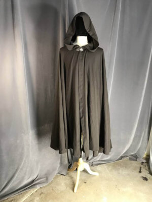 3938 - Washable Brown Full Circle Cloak, Pewter Vale Clasp