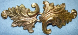 Acanthus Cloak Clasp - Jewelers Bronze