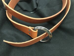 1.5" English Tan Ring Belt with Fancy Buckle